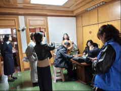 <b>动实现“当下改”取“长久立”无机连系</b>